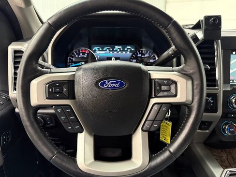 Used 2018 Ford F250 Lariat w/ Chrome Package AWD/4WD image 19