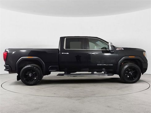 Used 2022 GMC Sierra 3500 Denali image 6