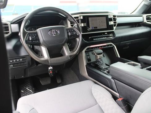 Used 2025 Toyota Tundra SR5 AWD/4WD image 15