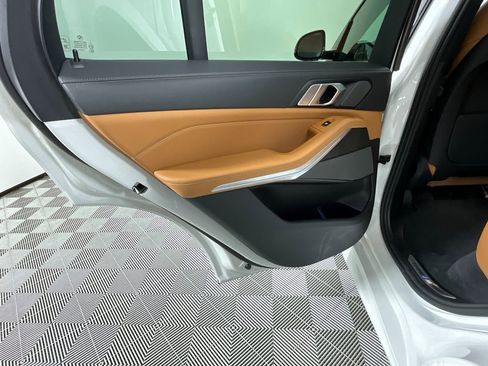 Used 2023 BMW X5 sDrive40i w/ M Sport Package image 26