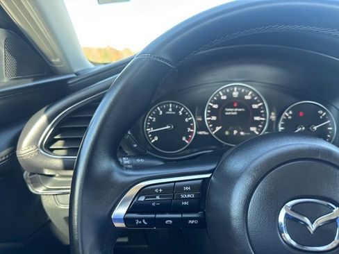 Used 2025 MAZDA MAZDA3 s image 10