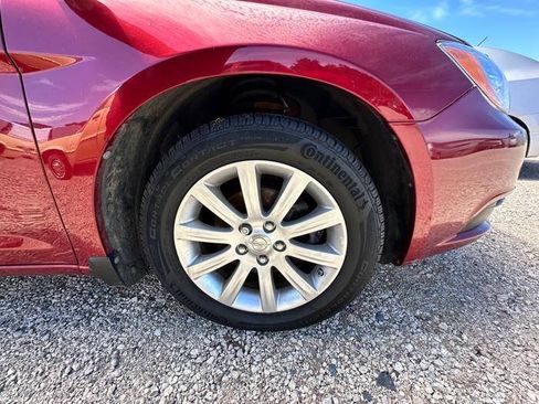 Used 2013 Chrysler 200 Touring FWD image 19