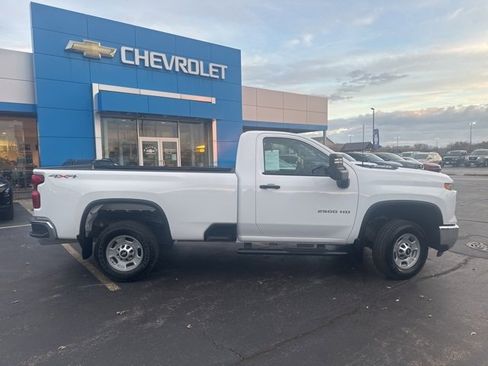 Used 2025 Chevrolet Silverado 2500 W/T w/ WT Convenience Package image 2