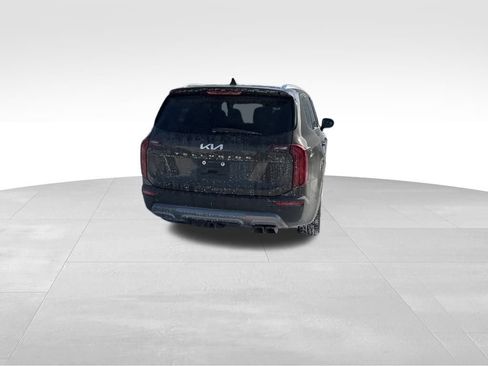 Used 2022 Kia Telluride EX w/ EX Premium Package image 6