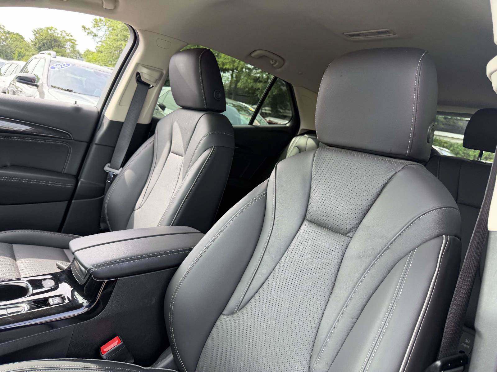 Certified 2023 Buick Envision Essence AWD/4WD image 10