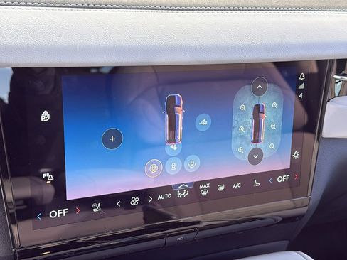 New 2026 Lincoln Navigator L Reserve image 24