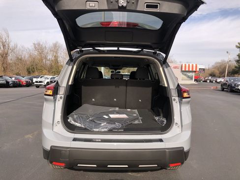 New 2026 Nissan Rogue SV w/ Cold Weather Package image 17