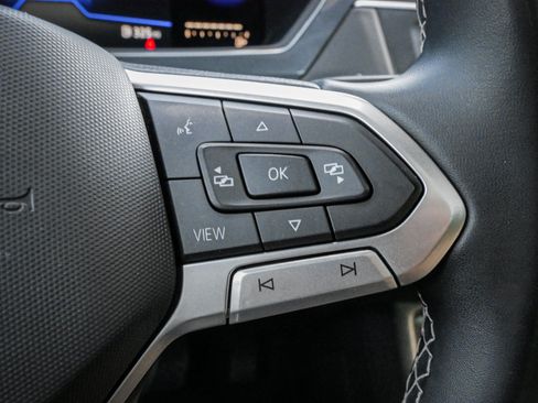 Used 2022 Volkswagen Tiguan SE AWD/4WD image 20