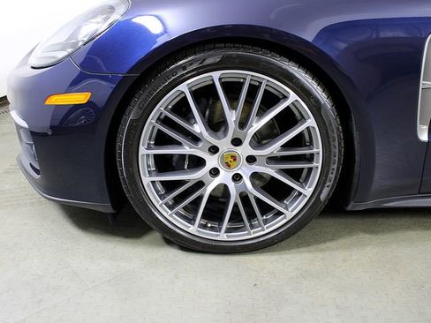 Certified 2023 Porsche Panamera 4 Platinum Edition image 12