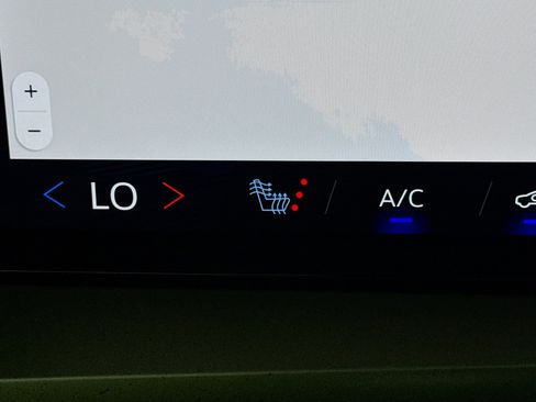 Used 2024 Chevrolet Traverse LS w/ LPO, Floor Liner Package image 21