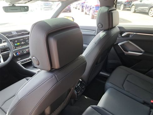 New 2025 Audi Q3 2.0T Premium image 26