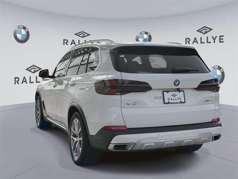Certified 2025 BMW X5 xDrive50e w/ Premium Package image 6