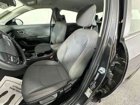 Used 2025 Kia K4 FWD image 11