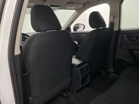 Used 2024 Nissan Rogue S AWD/4WD image 15