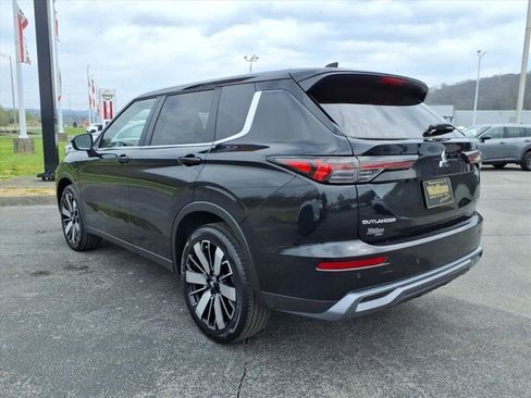 New 2026 Mitsubishi Outlander SE AWD/4WD image 3