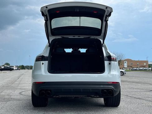 Used 2020 Porsche Cayenne AWD/4WD image 25