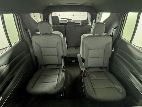 New 2026 Chevrolet Traverse LT w/ Driver Confidence Package image 30