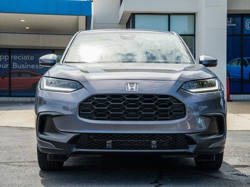 Used 2023 Honda HR-V LX image 2