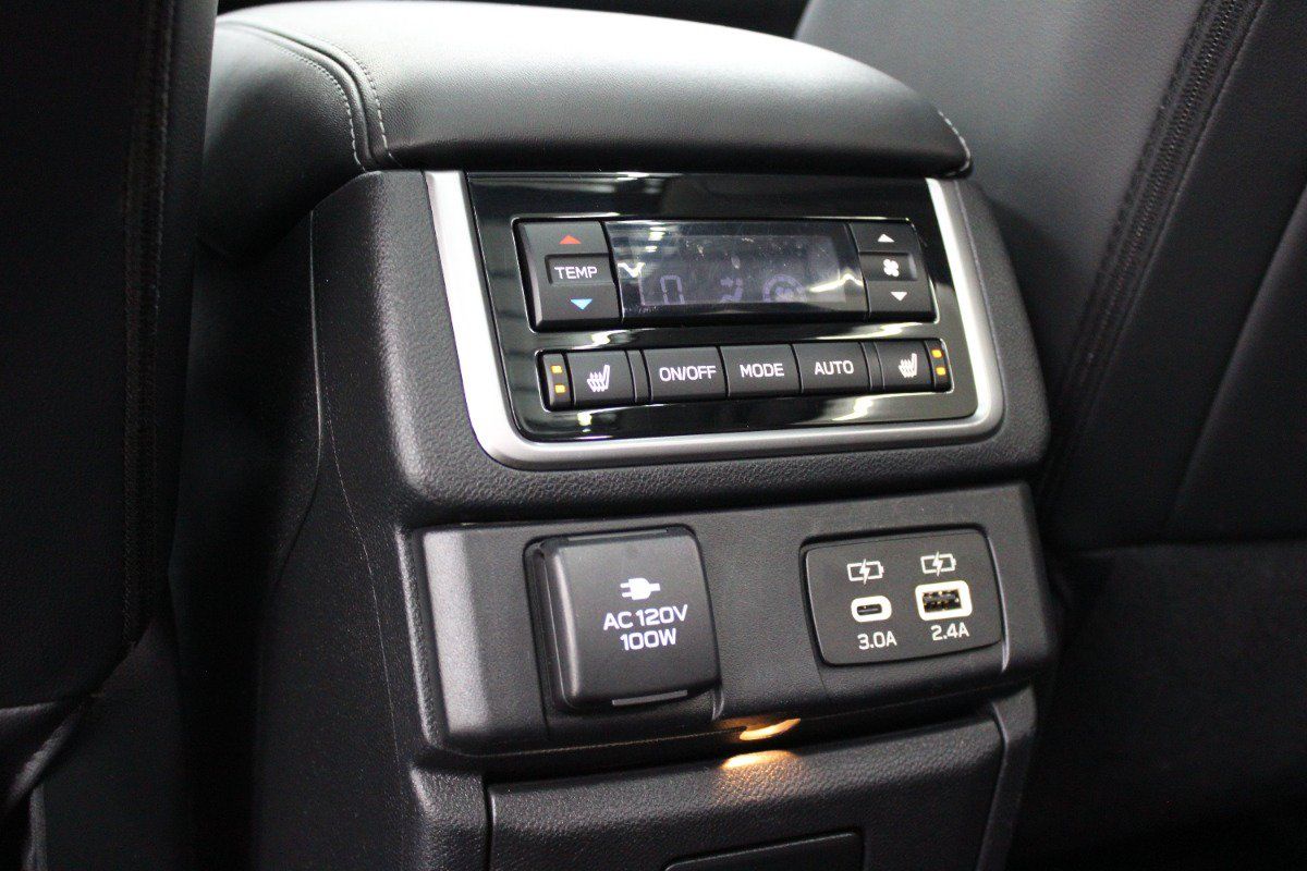 Used 2024 Subaru Ascent Touring w/ Popular Package #2 AWD/4WD image 38