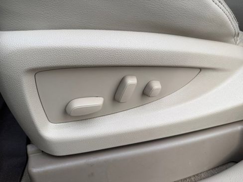 Used 2020 GMC Yukon Denali image 11