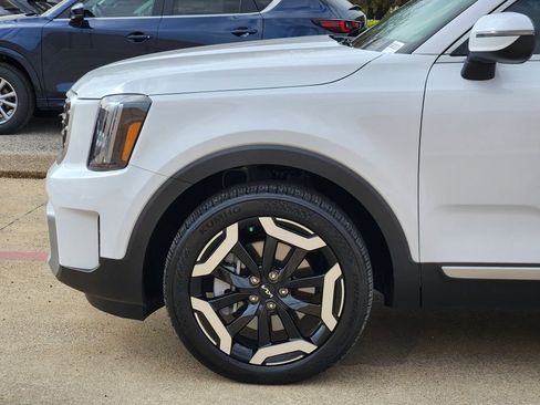 Used 2025 Kia Telluride S image 8