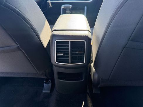 Used 2025 Kia Sportage LX image 22