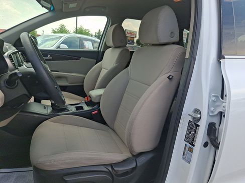 Used 2020 Kia Sorento LX AWD/4WD image 14