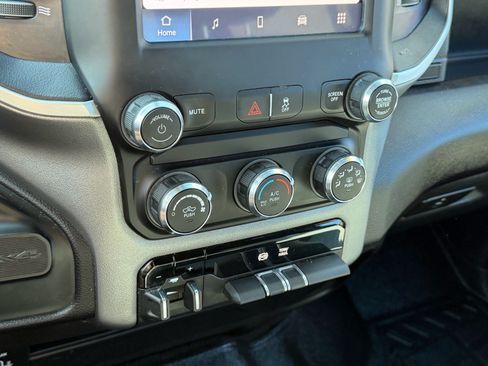 Used 2023 RAM 3500 Big Horn w/ Level 1 Equipment Group AWD/4WD image 24