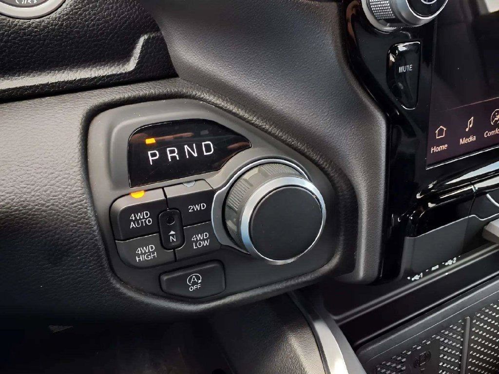 Used 2026 RAM 1500 Big Horn AWD/4WD image 16