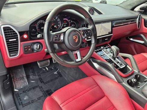 Used 2019 Porsche Cayenne Turbo AWD/4WD image 10