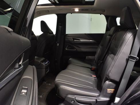 Certified 2025 INFINITI QX60 Luxe w/ Vision Package image 27