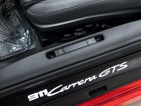 Certified 2024 Porsche 911 Carrera GTS image 16