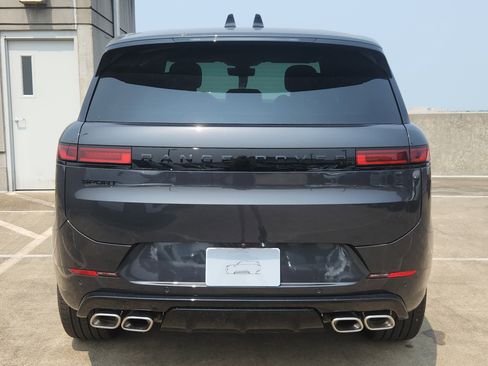 New 2025 Land Rover Range Rover Sport Dynamic SE image 7