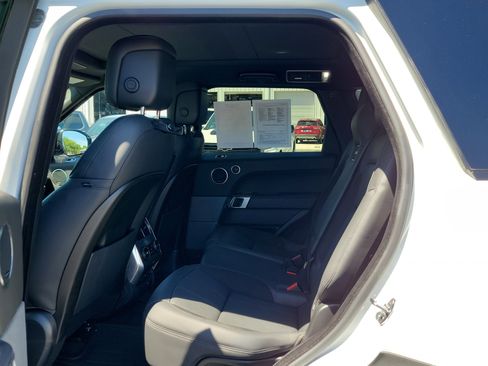 Used 2020 Land Rover Range Rover Sport HST image 13