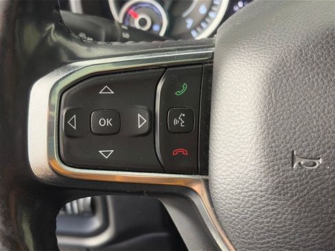 Used 2019 RAM 1500 Laramie image 17