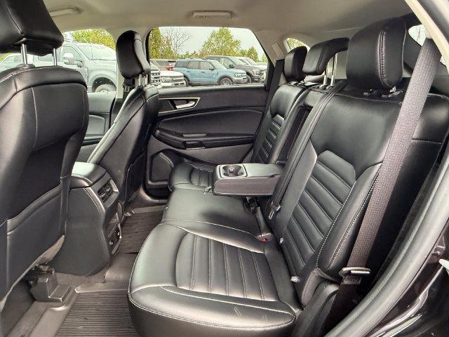 Certified 2024 Ford Edge SEL w/ Convenience Package AWD/4WD image 9