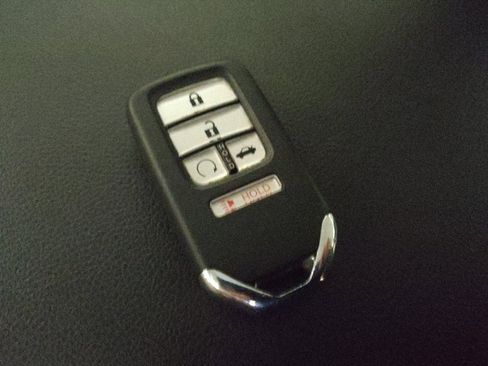 Used 2020 Honda Accord Hybrid Sedan image 32
