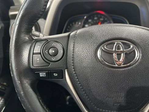 Used 2014 Toyota RAV4 Limited AWD/4WD image 19