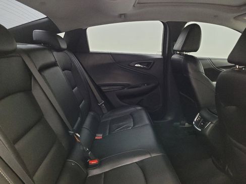 Used 2020 Chevrolet Malibu LT w/ Leather Package FWD image 19
