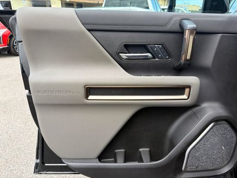 Used 2025 GMC Hummer EV 3X w/ Extreme Off-Road Package AWD/4WD image 7