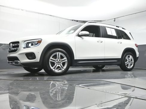 Used 2022 Mercedes-Benz GLB 250 4MATIC image 37