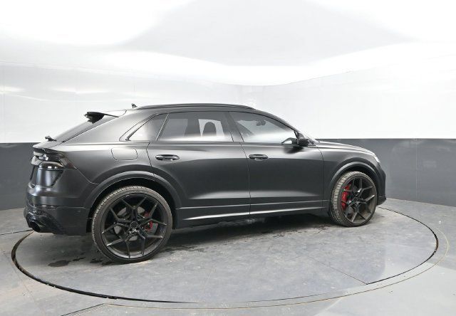 Used 2021 Audi RS Q8 AWD/4WD image 2