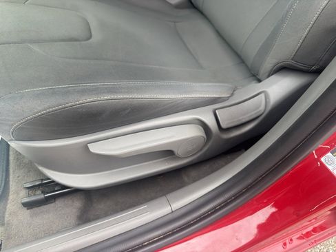 Used 2024 Hyundai Elantra SEL FWD image 11