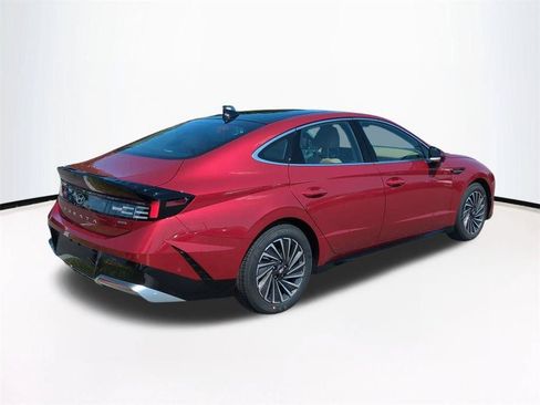 New 2026 Hyundai Sonata Limited FWD image 5