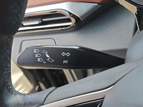 Used 2022 Volkswagen ID.4 Pro S image 27