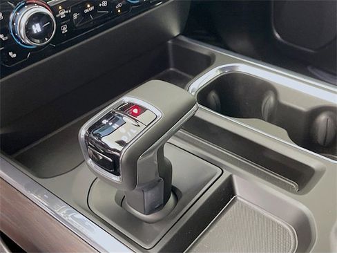 Used 2024 GMC Sierra 1500 SLT w/ SLT Premium Plus Package image 18