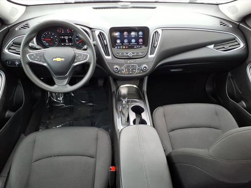 Used 2021 Chevrolet Malibu LT image 12
