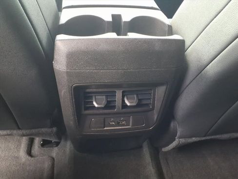 Used 2024 Chevrolet Colorado LT w/ LT Convenience Package III RWD image 24
