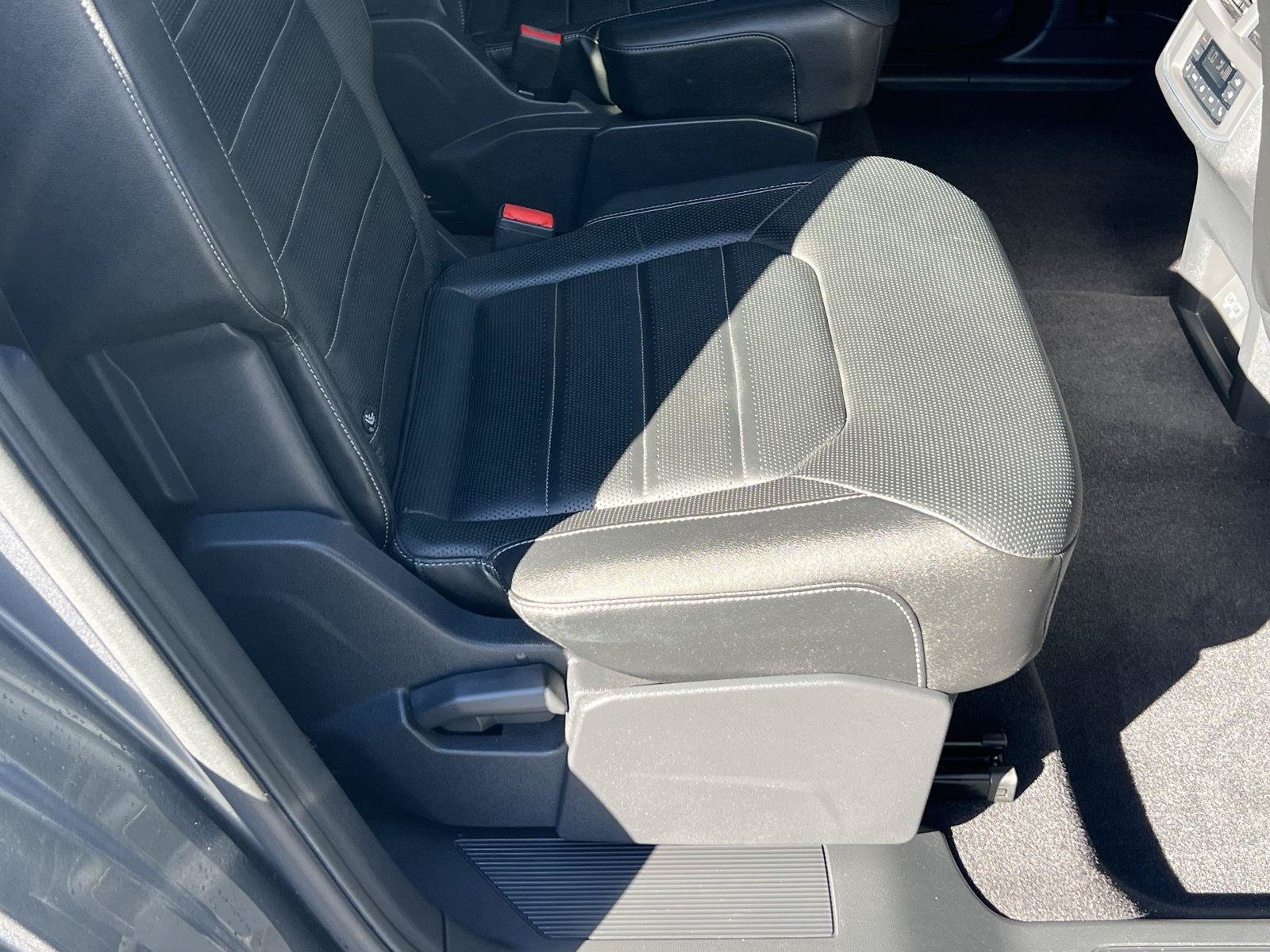 Used 2019 Volkswagen Atlas SEL Premium AWD/4WD image 25