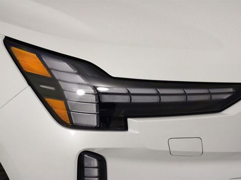 New 2025 Volvo EX90 Ultra image 13
